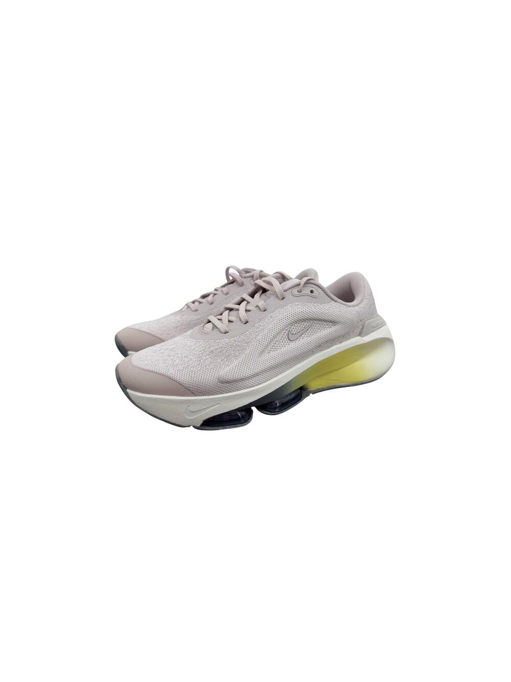 NIKE Versair Platinum Violet Womens 8.5 Gym Fitness Training Sneaker DZ3547-003